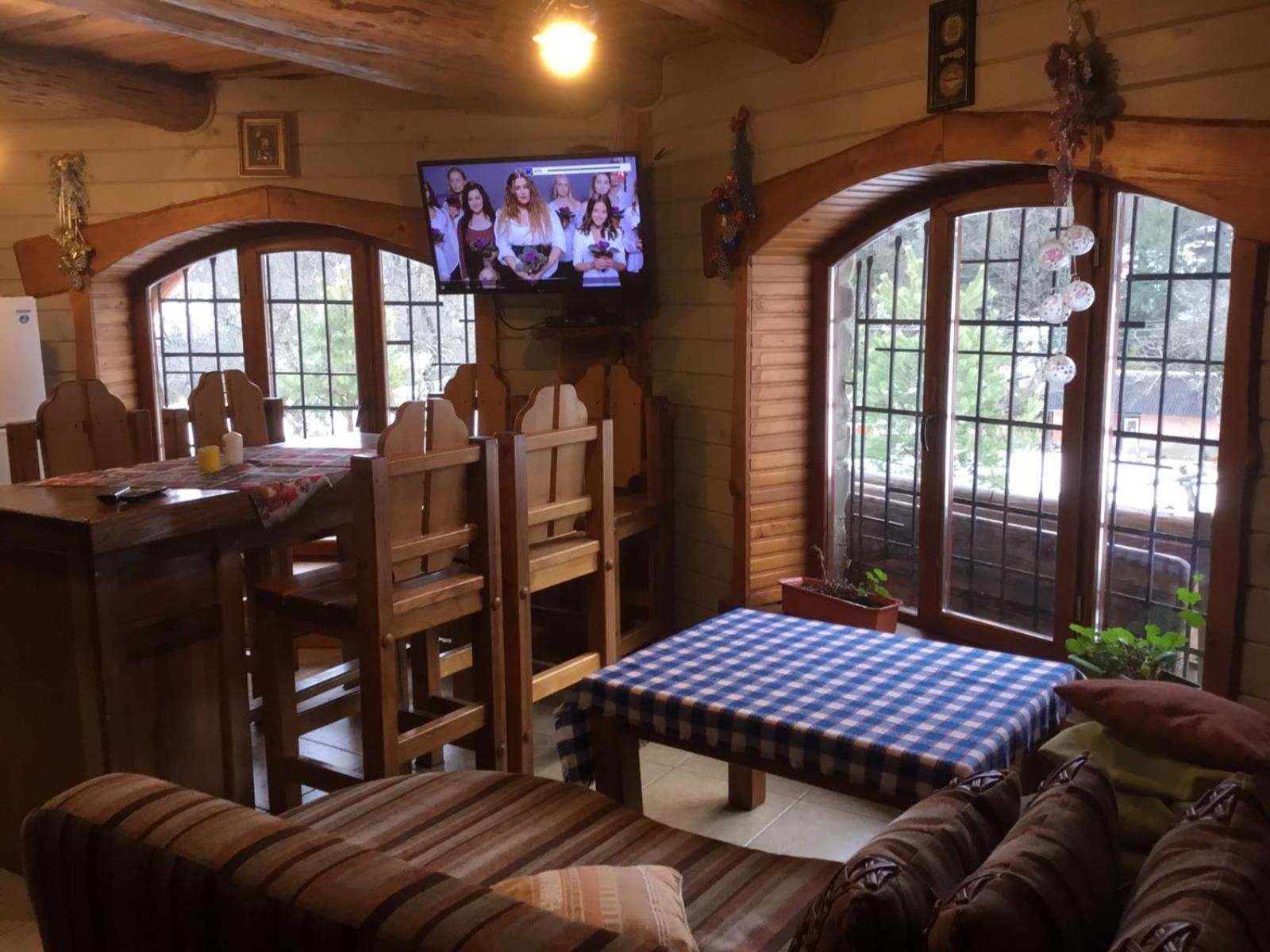 Хутір Стаєчне Villa Bagna Luaran gambar