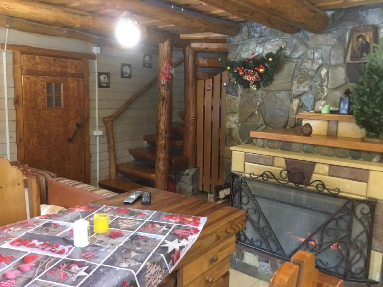 Хутір Стаєчне Villa Bagna Luaran gambar